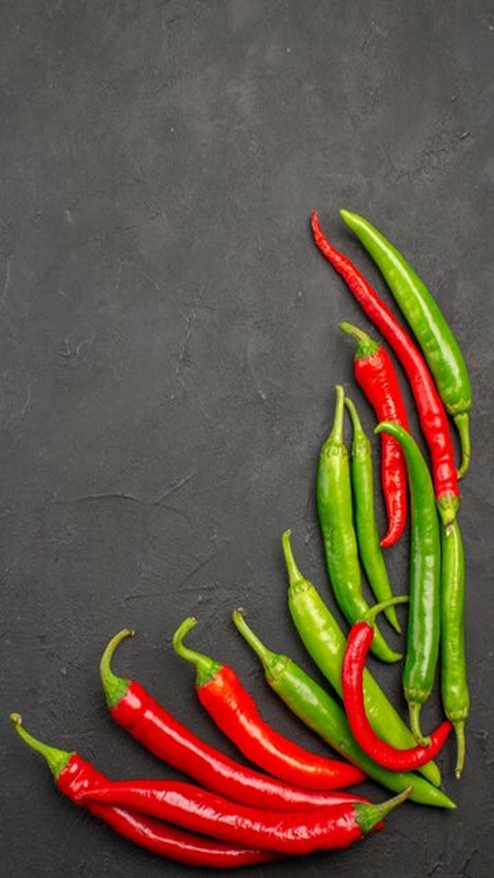 Spice Up Your Winter: 11 Health Benefits of Eating Chillie