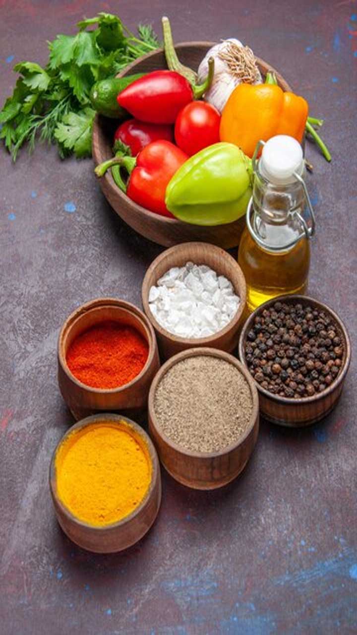 Warm Up Your Winter with 11 Spices!